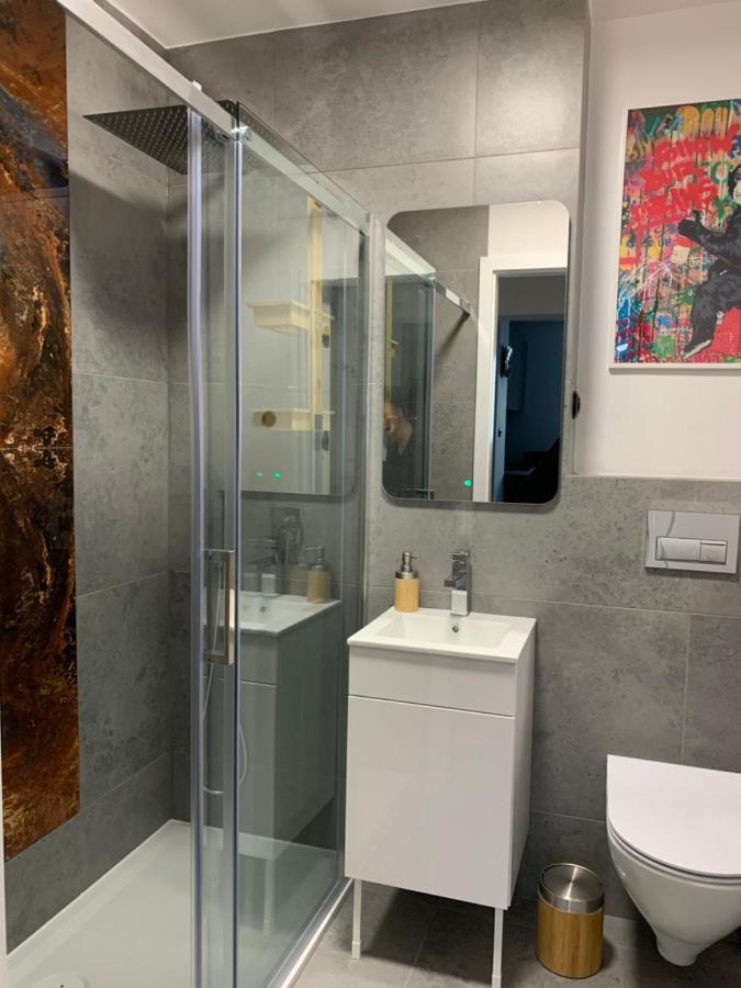 Metro Trocka Apartment Warsaw Ngoại thất bức ảnh